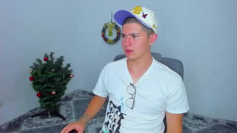Snapshot of patrik027 chatting on 01.07.25 .... online show from 01.07.25