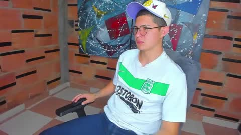 Snapshot of patrik027 chatting on 01.18.25 .... online show from 01.18.25
