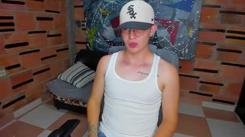 Snapshot of patrik027 chatting on 02.06.25 .... online show from 02.06.25