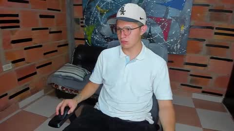 Snapshot of patrik027 chatting on 02.11.25 .... online show from 02.11.25