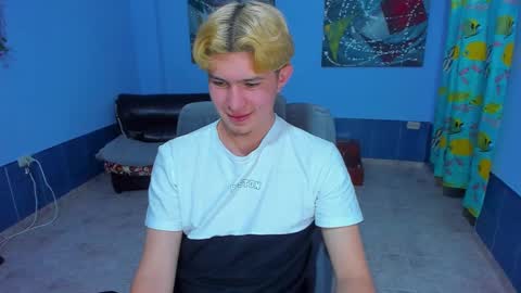 Snapshot of patrik027 chatting on 09.16.25 .... online show from 09.16.25
