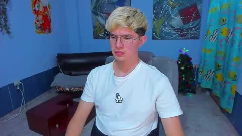 .... online show from 12.03.25