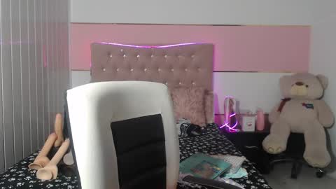 patty squirt87 online show from 02.20.25