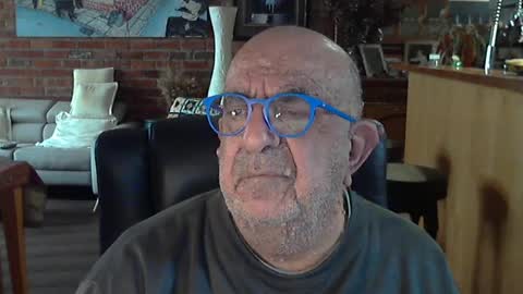 Snapshot of patvac chatting on 07.16.26 patvac online show from 07.16.26