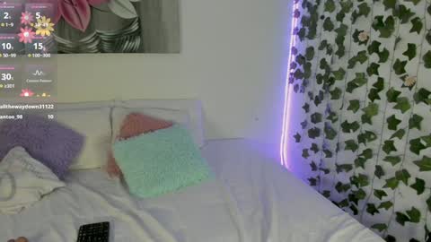 Snapshot of pau_delima__ chatting on 12.31.24 paulina online show from 12.31.24