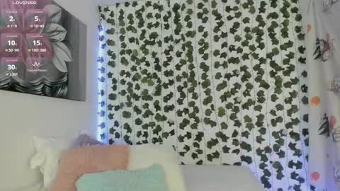 Snapshot of pau_delima__ chatting on 02.16.25 paulina online show from 02.16.25