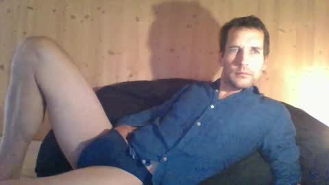 Snapshot of paueriwan chatting on 11.04.25 paueriwan online show from 11.04.25