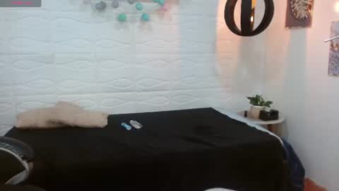 Snapshot of paul_cros chatting on 06.15.26 paul_cros online show from 06.15.26