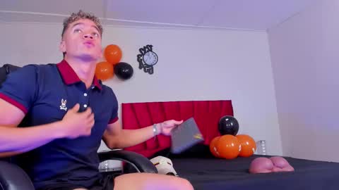 Paull George online show from 10.11.25