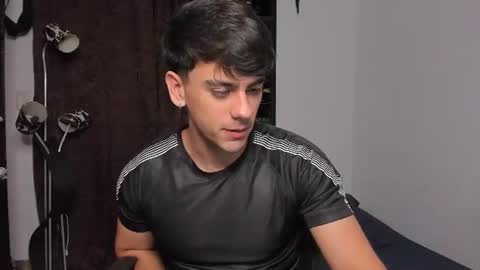 Snapshot of paul_w8 chatting on 06.19.26 Paul online show from 06.19.26
