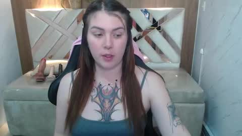 Snapshot of paula_b_ chatting on 01.10.26 Paula online show from 01.10.26