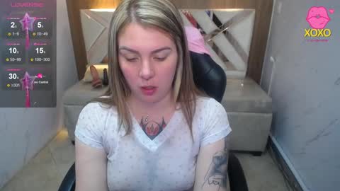 Snapshot of paula_b_ chatting on 03.18.26 Paula online show from 03.18.26