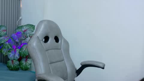 Snapshot of paula_cruzz chatting on 05.01.26 PAULA CRUZ online show from 05.01.26