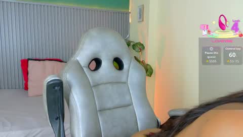 Snapshot of paula_cruzz chatting on 06.15.26 PAULA CRUZ online show from 06.15.26