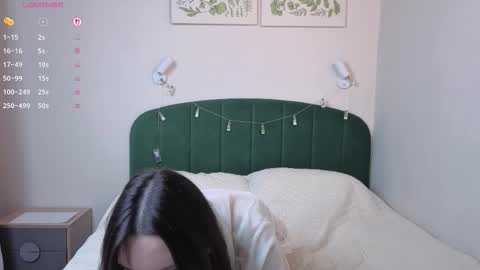 Snapshot of paulaharris chatting on 02.10.26 Alice online show from 02.10.26