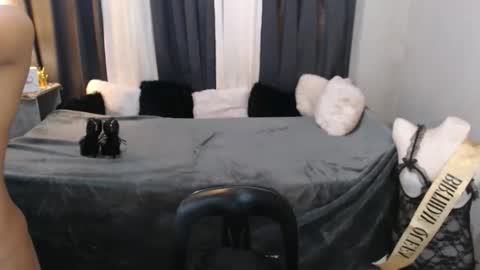 paulalawman online show from 01.11.26