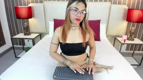 paulette_bustamante online show from 03.28.26