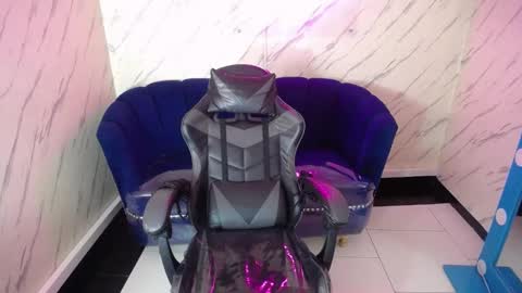 Snapshot of paulette_v chatting on 03.05.25 Live 800am 200pm COLOMBIAN HOUR online show from 03.05.25