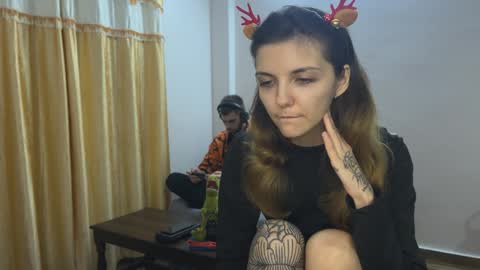 Snapshot of paulettegoddard chatting on 12.06.24 Isla Chase online show from 12.06.24