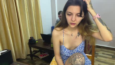 Snapshot of paulettegoddard chatting on 01.18.25 Isla Chase online show from 01.18.25