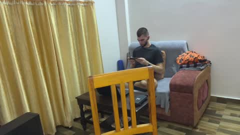 Snapshot of paulettegoddard chatting on 01.29.25 Isla Chase online show from 01.29.25