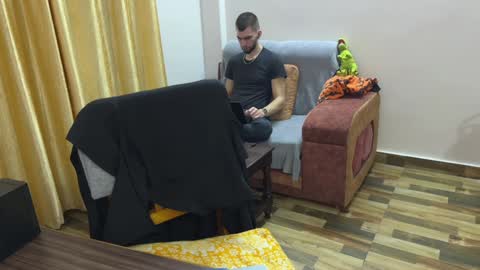 Snapshot of paulettegoddard chatting on 01.30.25 Isla Chase online show from 01.30.25