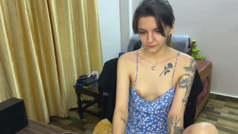 Snapshot of paulettegoddard chatting on 02.02.25 Isla Chase online show from 02.02.25