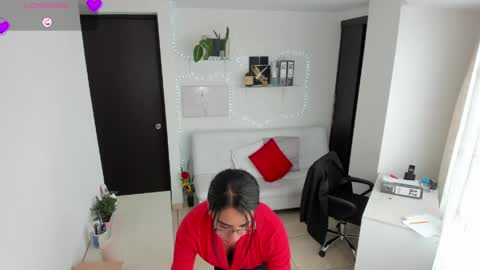 Snapshot of paulina_dossantos chatting on 05.21.26 paulina online show from 05.21.26