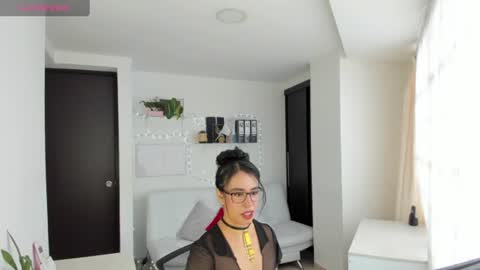 Snapshot of paulina_dossantos chatting on 06.13.26 paulina online show from 06.13.26
