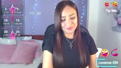 Snapshot of paulina_galvis2700 chatting on 10.19.25 paulina online show from 10.19.25