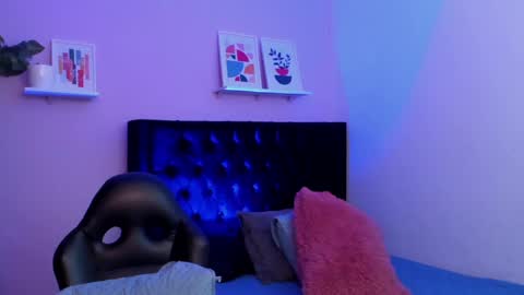 PAULINA  online show from 10.03.25