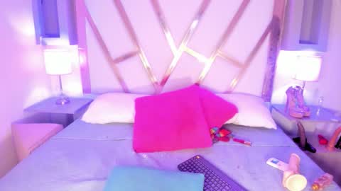   online show from 11.20.25