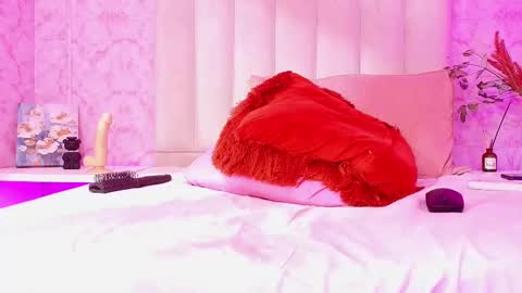 Paulina  online show from 11.06.25