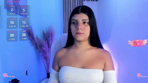 Paulina Belle online show from 11.21.25