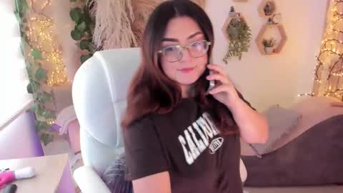 Snapshot of paulinacostello chatting on 06.03.26 Estefania online show from 06.03.26