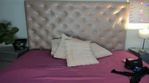 PaulinaSaennz online show from 04.15.26