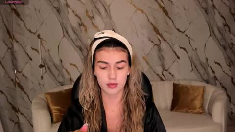 Paulina Santos  online show from 03.04.25