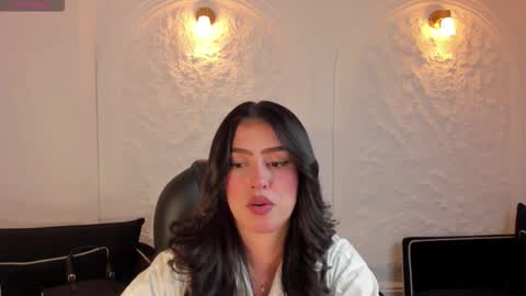 Paulina Santos  online show from 10.20.25