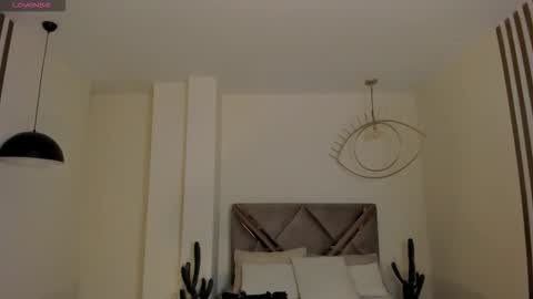 Paulina Santos  online show from 03.18.26