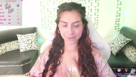 Snapshot of paulixs chatting on 06.19.26 Paula San online show from 06.19.26