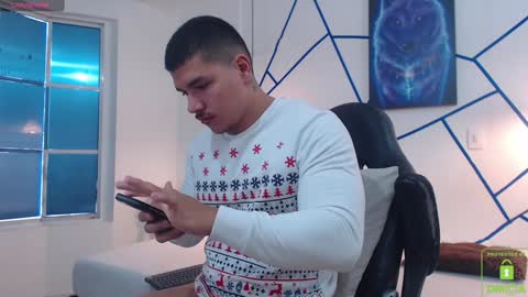Snapshot of paulo_allen chatting on 12.24.24 Paulo online show from 12.24.24
