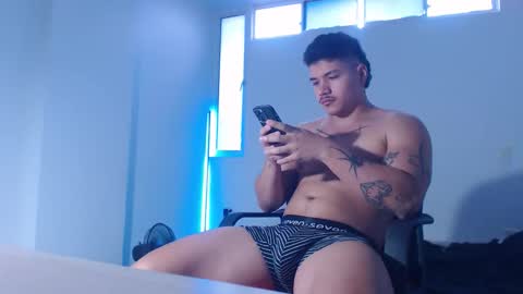 Paulo online show from 11.05.25