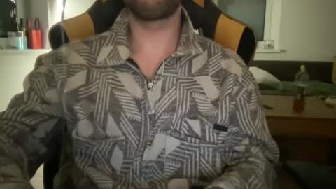 Snapshot of paulsimpsn chatting on 03.09.25 love bush online show from 03.09.25