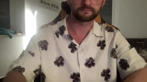 Snapshot of paulsimpsn chatting on 09.20.25 love bush online show from 09.20.25