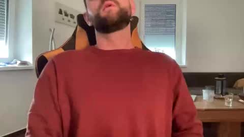 Snapshot of paulsimpsn chatting on 10.18.25 love bush online show from 10.18.25