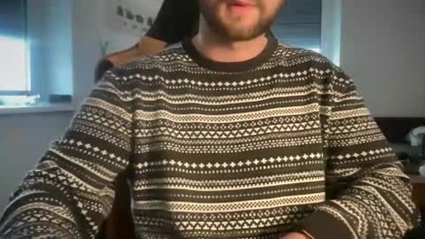 Snapshot of paulsimpsn chatting on 04.21.26 love bush online show from 04.21.26