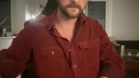 Snapshot of paulsimpsn chatting on 05.18.26 love bush online show from 05.18.26