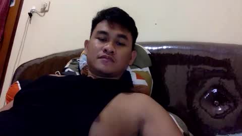 Snapshot of paustartar chatting on 11.29.25 papagemas online show from 11.29.25