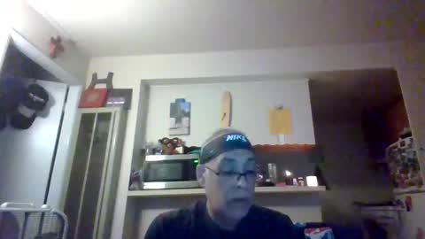Snapshot of pawgkiller chatting on 10.15.25 pawgkiller online show from 10.15.25