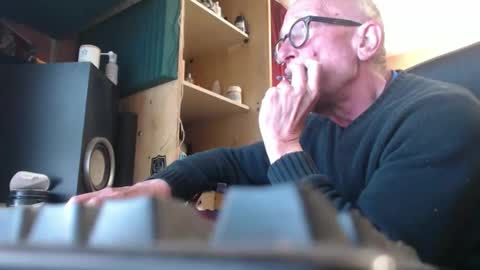 Snapshot of pc8474408 chatting on 04.21.26 pc8474408 online show from 04.21.26